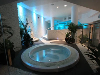 hotel rafayel